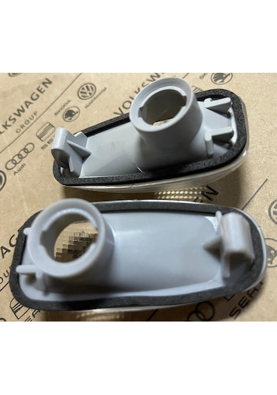 Volkswagen Volt Sağ Sol Çamurluk Yan Sinyali Lambası 2D0949101B