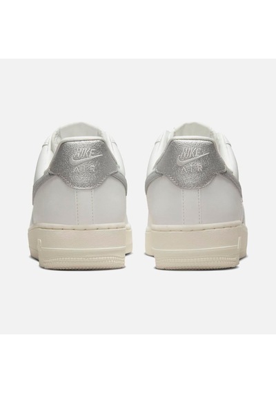 Nike Air Force 1 07 Essential Kadın Beyaz