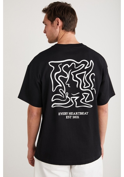 Grimelange RICO Erkek %100 Pamuklu Önü Ve Arkası Baskılı Bisiklet Yaka Kısa Kollu Oversize Siyah T-Shirt Grimelange RICO Erkek %100 Pamuklu Önü Ve Arkası Baskılı Bisiklet Yaka Kısa Kollu Oversize Siyah T-Shirt