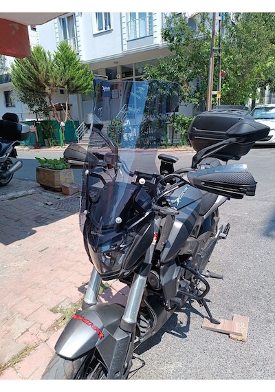 Dominar 250 Dominar 400 Tur Camı + Montaj Demiri Cam Yükseklik 60cm X Üst Genişlik 40cm