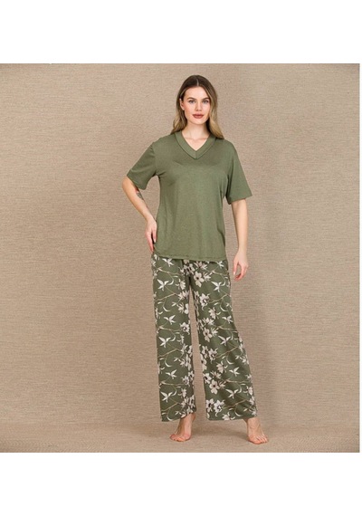 İkikareshop Şık Tasarım Çiçek Desenli Yeşil Kısa Kol Viskon Pijama Takımı Çok Renkli