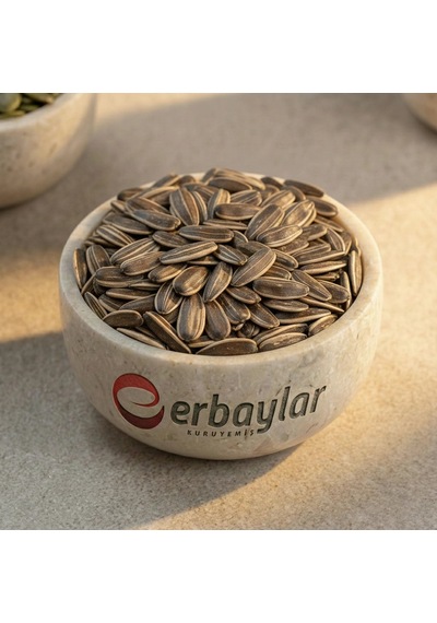 Erbaylar Siyah Ayçekirdeği Çiğ - 1 Kg