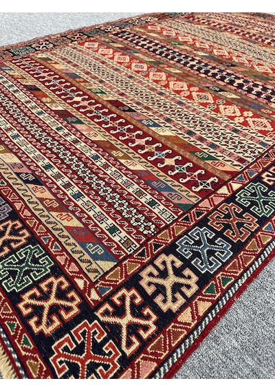El Dokuması İran Kilimi 126x200 Renkli Motifli Yün Kilim