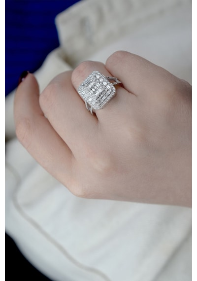 1.50 Ct Baget Pırlanta Modern Tasarım Yüzük