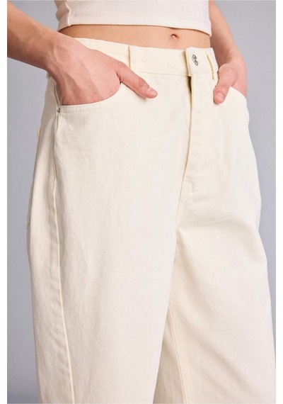 Defacto Baggy Fıt Normal Bel Standart Boy Gabardin Pantolon G9893ax26spwt84 Beyaz-wt84