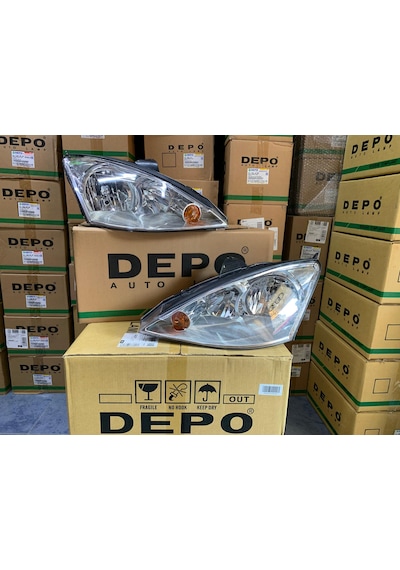 Ford Focus 2002-2005 Arası Depo Sağ Ve Sol Far Takım 2m51-13100-bd / 2m51-13101-bd
