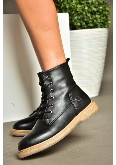 Fox Shoes R374821609 Siyah Alçak Tabanlı Klasik Kadın Bot Siyah