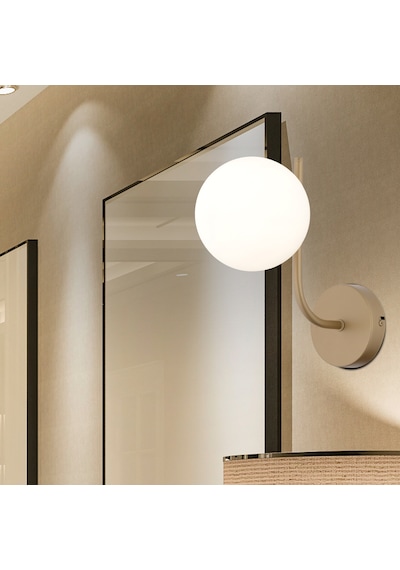 Lowel Tekli Eskitme Beyaz Camlı Modern Yatak Başı Salon Aplik Beyaz