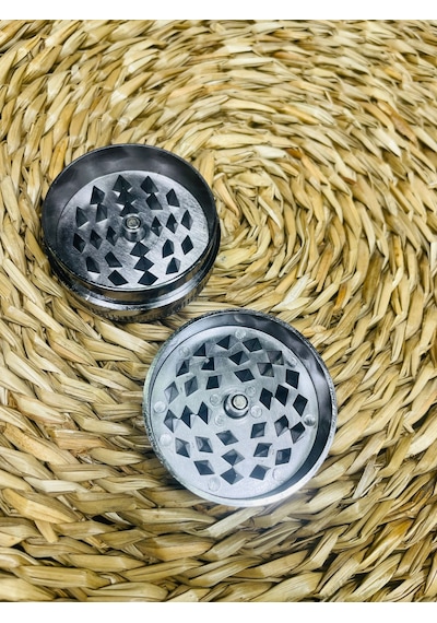 BobMarley Metal 2Parça SivriDiş TutunÖğütücü Grinder 50mm