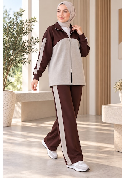 Stilkusagi Kahverengi Bloklu Fermuarlı Hırka Pantolonlu Triko Takım Oversize Tesettür Stilkusagi Kahverengi Bloklu Fermuarlı Hırka Pantolonlu Triko Takım Oversize Tesettür
