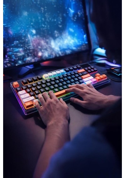Özel Seri Çoklu Bağlantılı Rgb Işıklı Q Klavye Tk15 Siyah Yazı Masa Aydınlatmalı