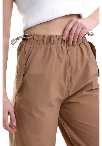 Dechival Kadın Siyah Paraşüt Pantolon Camel