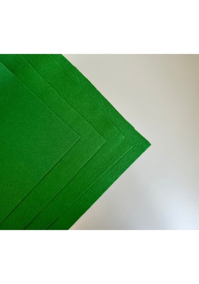 Yeşil Renk Metrelik Ince Keçe Kumaş Keçe 1 Mm Aktivite Keçesi Renkli Keçe 1 Metre 100 Cm X 100 Cm