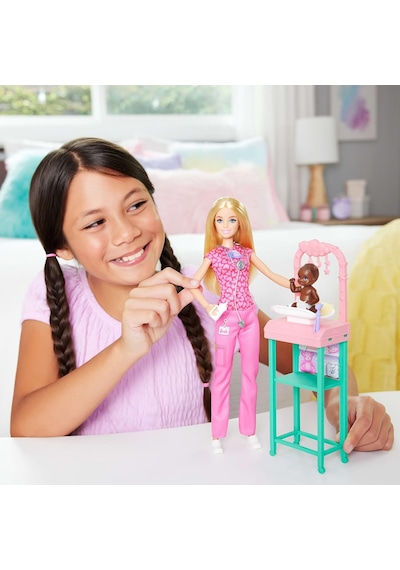 Barbie Bakım Temalı Kariyer Oyun Setleri Doktor Bebek Jcr72