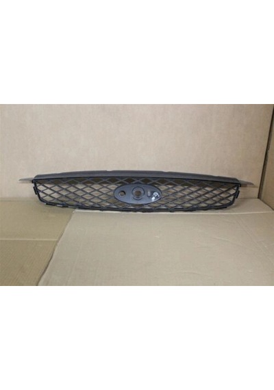 Ford Fiesta 2012 Yılında Çıkan Kasa Ön Sis Lamba Kapağı Nikelaj Sisli Sağ Oem No: C1bj15a222ab