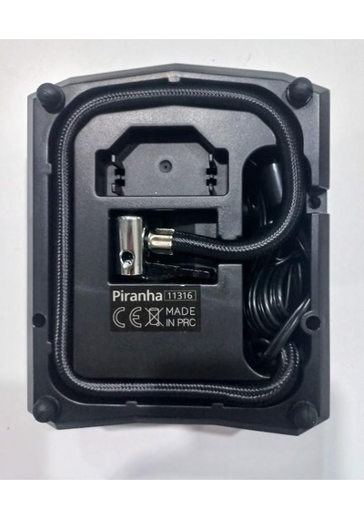 Piranha Dijital Hava Kompresörü Lastik Hava Pompası 150psi Çakmaklık Girişli