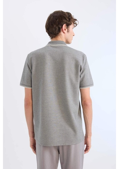 DeFacto Regular Fit Polo Yaka Kısa Kollu Dokulu Waffle Tişört D7932AX25SPGR371 DeFacto Regular Fit Polo Yaka Kısa Kollu Dokulu Waffle Tişört D7932AX25SPGR371