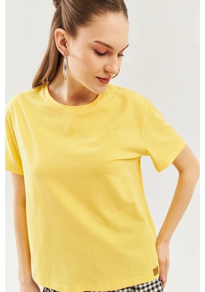 Kadın Oversize Rahat %100 Pamuklu Penye Bisiklet Yaka Kısa Kol Basic T-shirt Sari