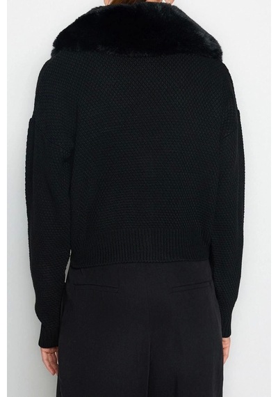Frm Kadın Moda Şık Crop V Yaka Regular Crop Kürk Detaylı Triko Hırka Siyah