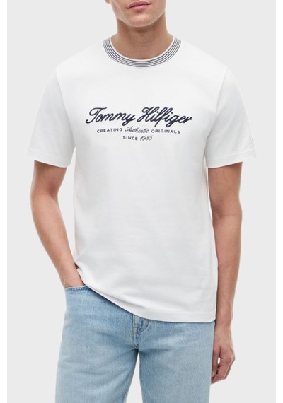 Tommy Hilfiger % 100 Pamuk İşlemeli Yaka Regular Fit T Shirt Erkek T Shirt Mw0mw43211 Ybr Beyaz Tommy Hilfiger % 100 Pamuk İşlemeli Yaka Regular Fit T Shirt Erkek T Shirt Mw0mw43211 Ybr Beyaz