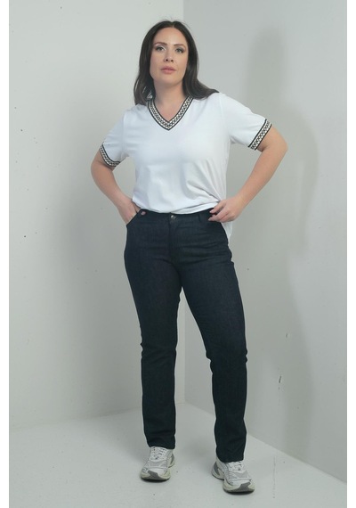 By Saygı Kadın Yüksek Bel Boru Paça Likralı Büyük Beden Kot Pantolon-40351 Koyu Lacivert By Saygı Kadın Yüksek Bel Boru Paça Likralı Büyük Beden Kot Pantolon-40351 Koyu Lacivert