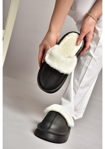 Fox Shoes T918264209 Siyah İçi Peluş Kadın Terlik Siyah