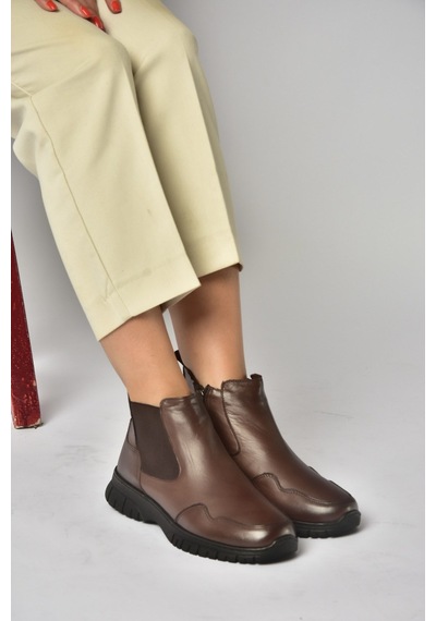 Fox Shoes Z555560803 Kahverengi Hakiki Deri Lastik Detaylı Kadın Bot