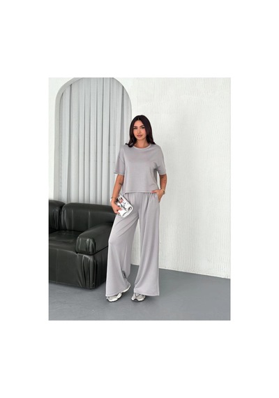 Kadın Osy Modal Yumuşak Kumaş Bisiklet Yaka T-shirt Bol Paça Pantolon İkili Takım - Boyalı Gri