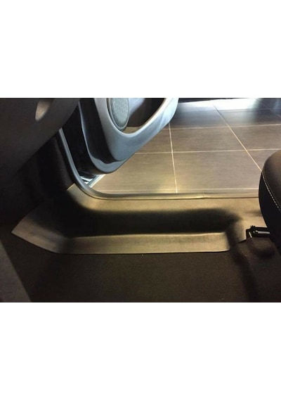 Dacia Duster Halı Kenar Plastiği 2011-2017 (425216442)