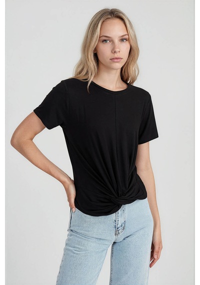 Vitrin Yuvarlak Yaka Önü Büzgülü T-shirt Siyah