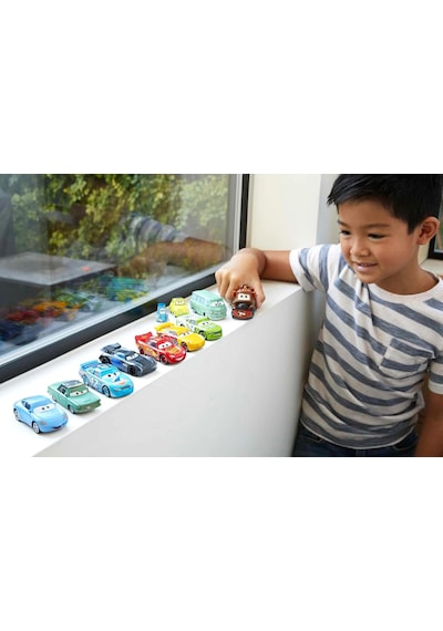 Mattel Disney Ve Pixar Cars 10'lu Metal Yarış Arabası Seti Hbw15