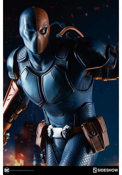 Sideshow Collectibles Deathstroke Premium Format Figure