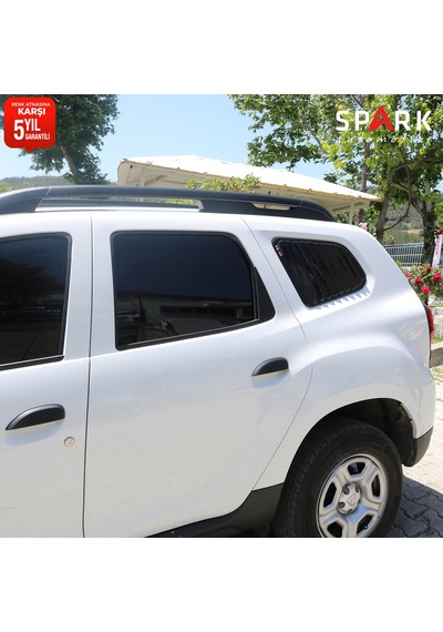Dacia Duster 2018-2024 Yıl Aralığı Uyumlu Plastik Kelebek Cam 2 Parça