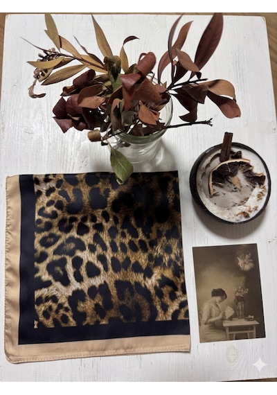 Trend Dokunuş Kadın 50-50 Saten Leopar Desenli Fular Bandana