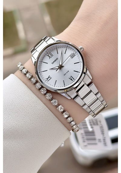 Casio Csıste254 Kadın Kol Saati Gümüş