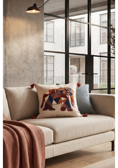 Bohem Renkli Fil Punch Nakışlı Pamuklu Dekoratif Püsküllü Gizli Fermuarlı Kırlent Kılıfı 42x42 Cm Bej