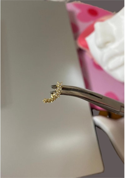 7 Çiçek Taşlı Gold Tragus Helix Pearsing Kıkırdak Küpe Çelik Renkli