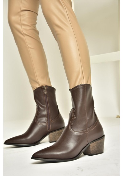 Fox Shoes T356654109 Kahverengi Sivri Burunlu Kalın Topuklu Kadın Bot Kahverengi-suni Deri Kahverengi Fox Shoes T356654109 Kahverengi Sivri Burunlu Kalın Topuklu Kadın Bot Kahverengi-suni Deri Kahverengi