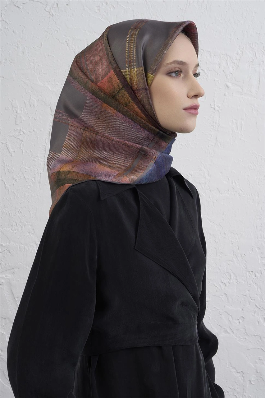 Armine Geometrik Desenli Saf İpek Twill Eşarp 9424d 06 Çok Renkli