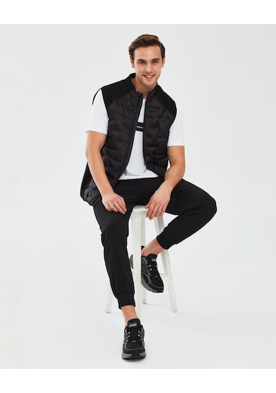 Skechers Outerwear M Padded Lightweight Vest Erkek Siyah Yelek S241154-001