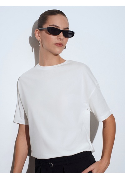 3683 Basic T-Shirt-Ekru