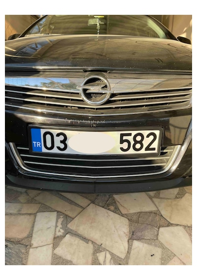 Parlak Siyah Çerçeveli Oto Plakalık Abs Plastik Esnek Piano Black Plakalık 1 Adet