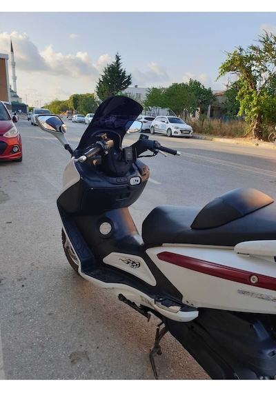 Motocam Sym Gts Evo 250 Ön Cam 2006-2015 Model 53cm Siyah Renkli 4mm