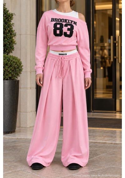 Polo State Kadın Brooklyn 83 Baskılı Düşük Omuz Crop Sweatshirt Ve Bol Paça Pantolon Pembe