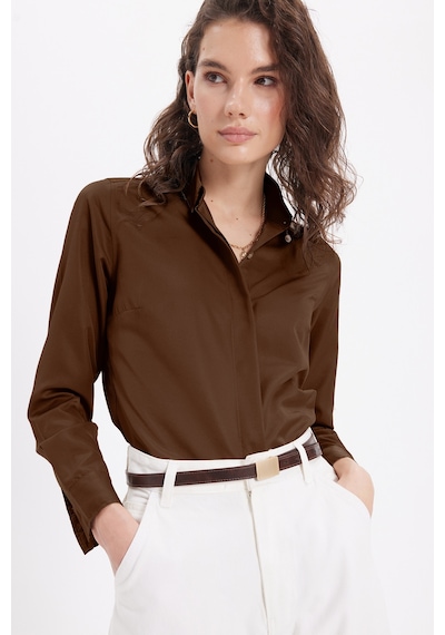 Tudors Kadın Slim Fit Dar Kesim Vucüda Oturan Uzun Kollu Gizli Düğme Detaylı Kahverengi Basic Gömlek-42049