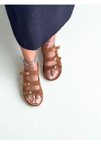 Ne&ve Shoes Taba Süet Hakiki Deri Gold Aksesuarlı Kadın Günlük Sandalet