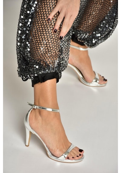 Fox Shoes Y569716909 Gümüş İnce Topuklu Kadın Abiye Ayakkabı Gümüş