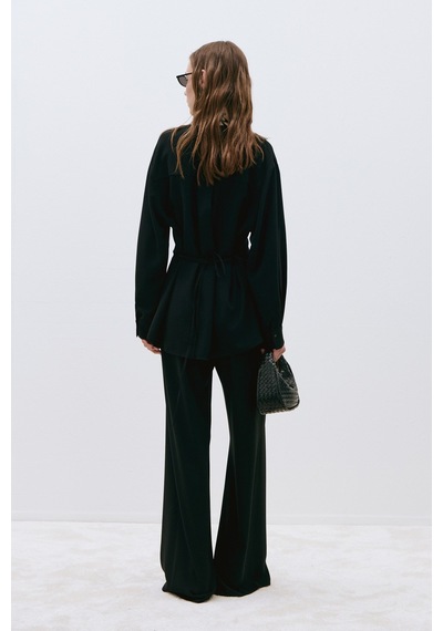 Suud Collection Siyah Lorin V Yaka Gömlek