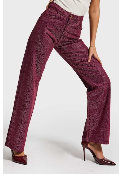 Itsbasic Kadın Bordo Renk T3-20w5-98 Straight Fit Yüksek Bel Ön Ve Arka Parlak Taşlı Özel Tasarım Denim Jean Itsbasic Kadın Bordo Renk T3-20w5-98 Straight Fit Yüksek Bel Ön Ve Arka Parlak Taşlı Özel Tasarım Denim Jean