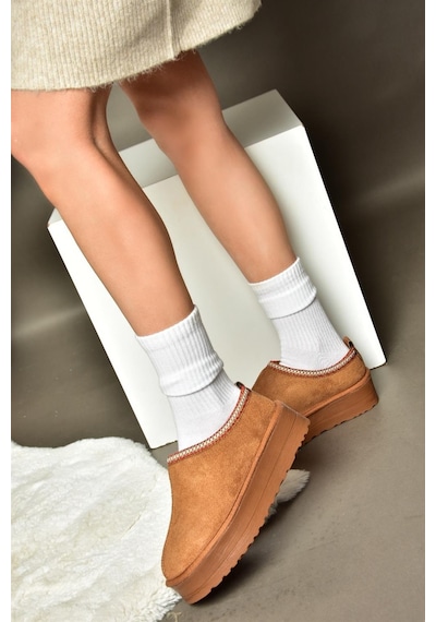 Fox Shoes R612047302 İçi Tüylü Kalın Tabanlı Süet Kadın Terlik Taba